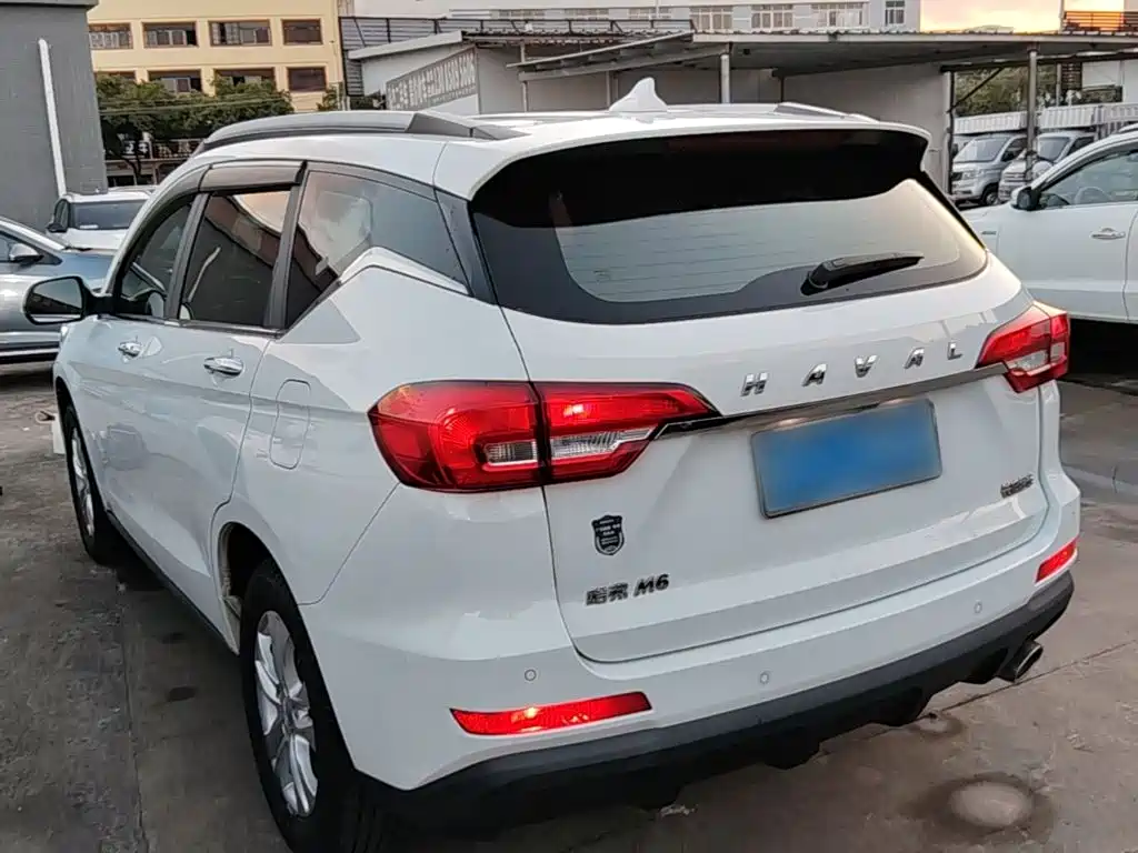 Haval M6 — фото 4