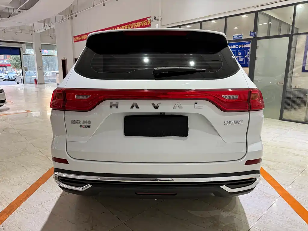 Haval M6 — фото 5