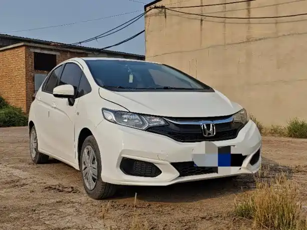 Honda Fit — фото 3