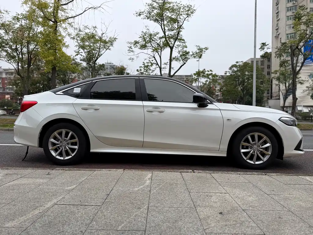 Honda Civic — фото 8