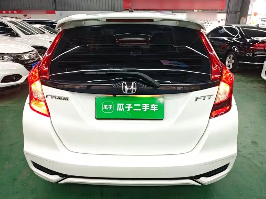 Honda Fit — фото 5