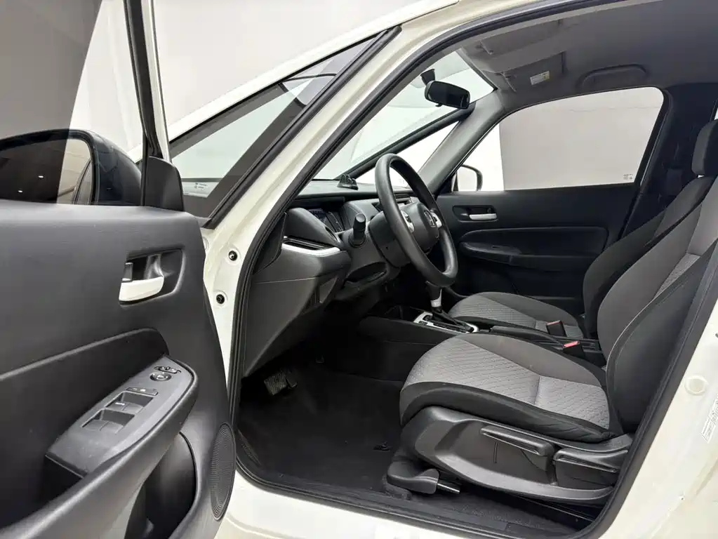 Honda Fit — фото 4