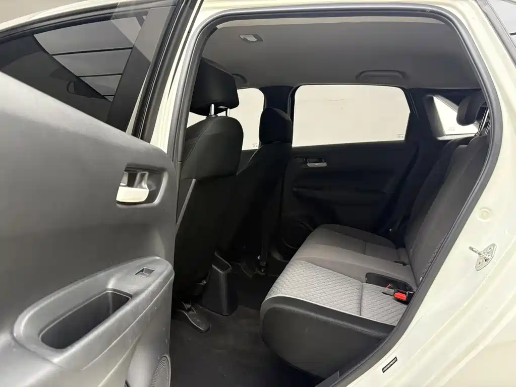 Honda Fit — фото 9