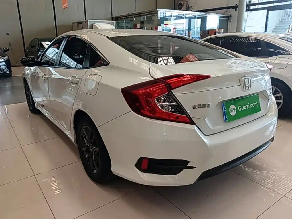 Honda Civic — фото 4