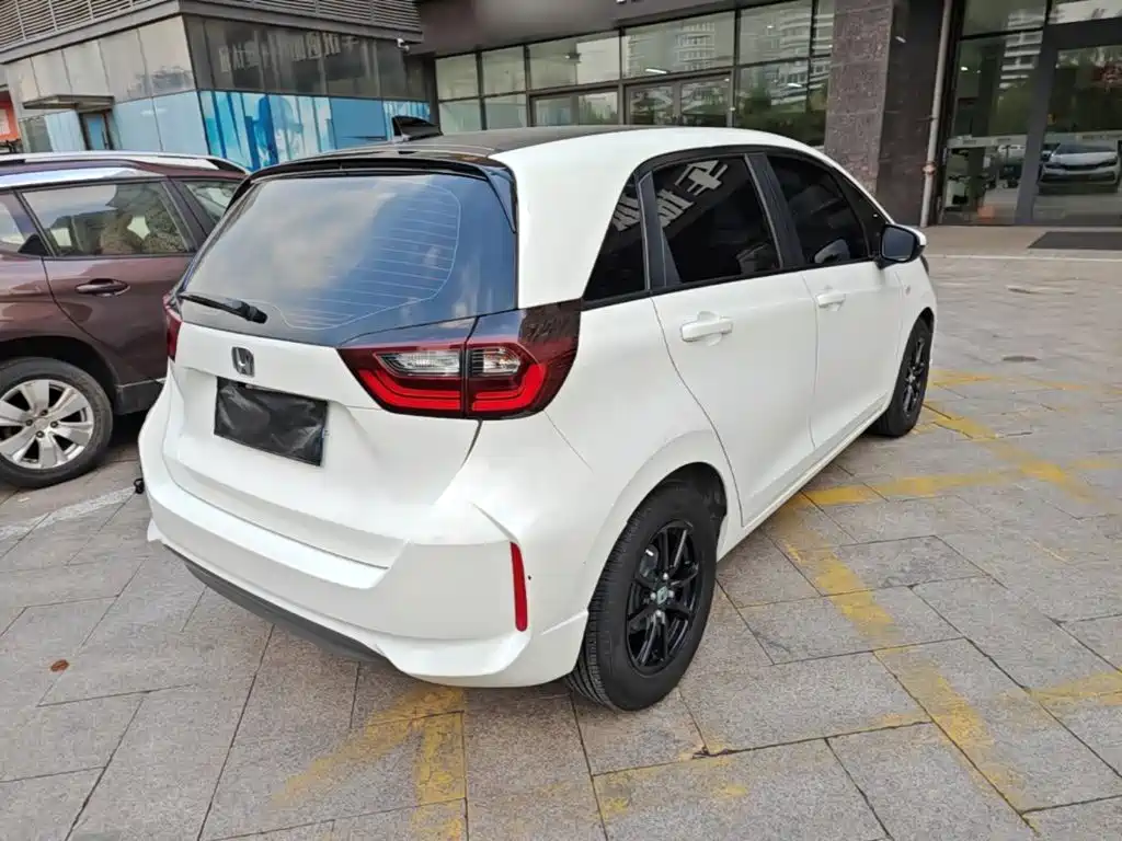 Honda Fit — фото 6
