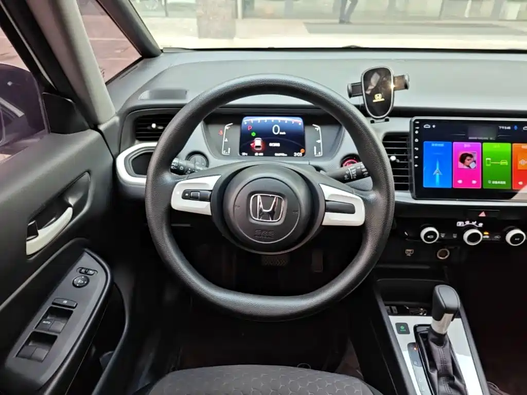 Honda Fit — фото 10