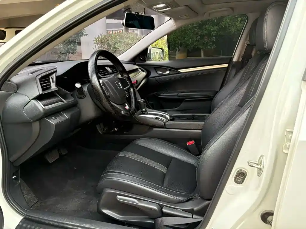 Honda Civic — фото 9