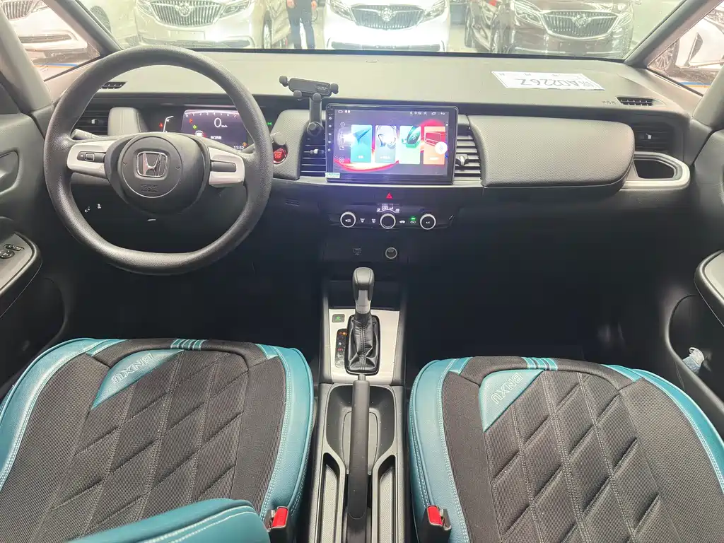 Honda Fit — фото 11