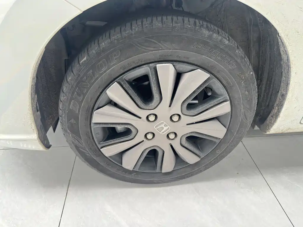 Honda Fit — фото 5