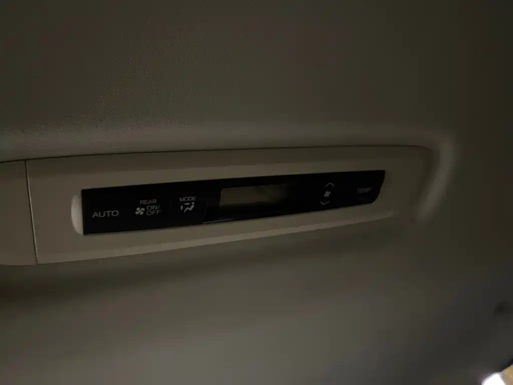 Honda Odyssey — фото 17