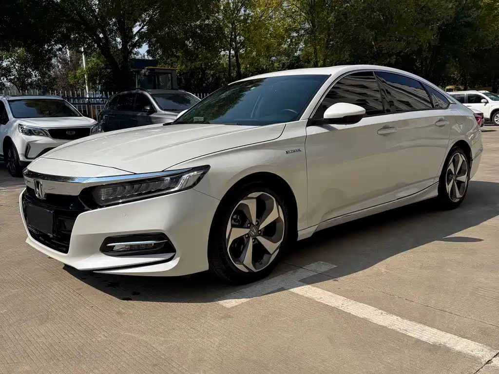 Honda Accord — фото 3