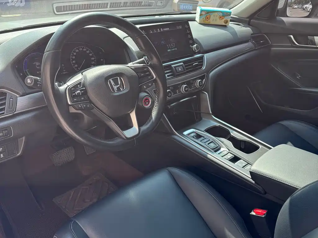 Honda Accord — фото 4