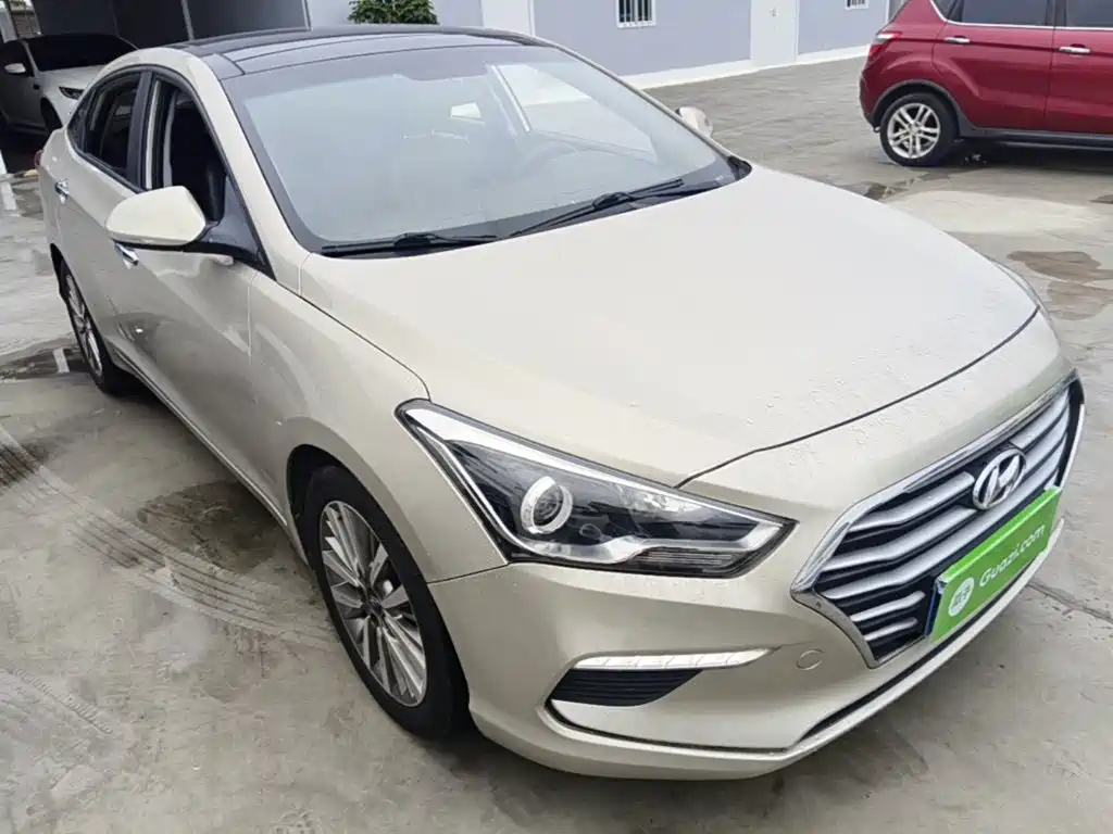 Hyundai Mistra — фото 3