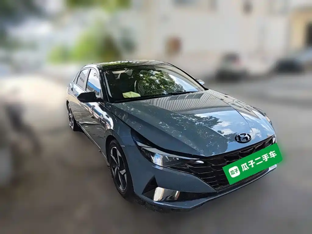 Hyundai Elantra — фото 3