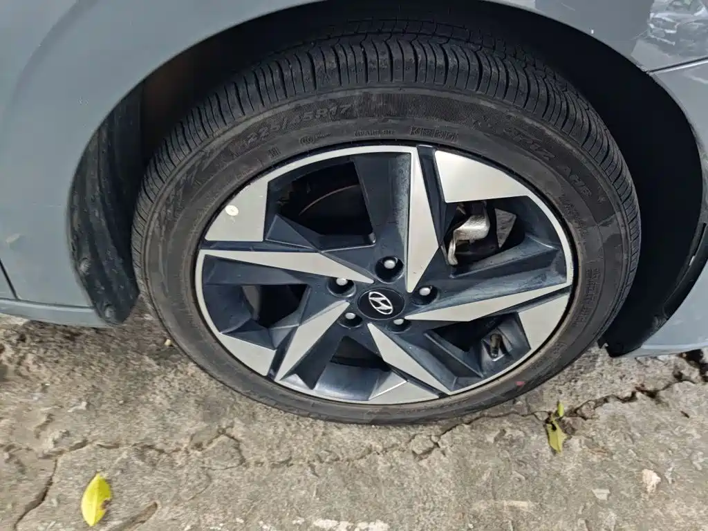 Hyundai Elantra — фото 8