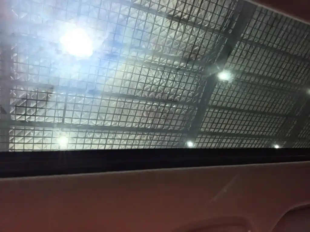 Hyundai Elantra — фото 17