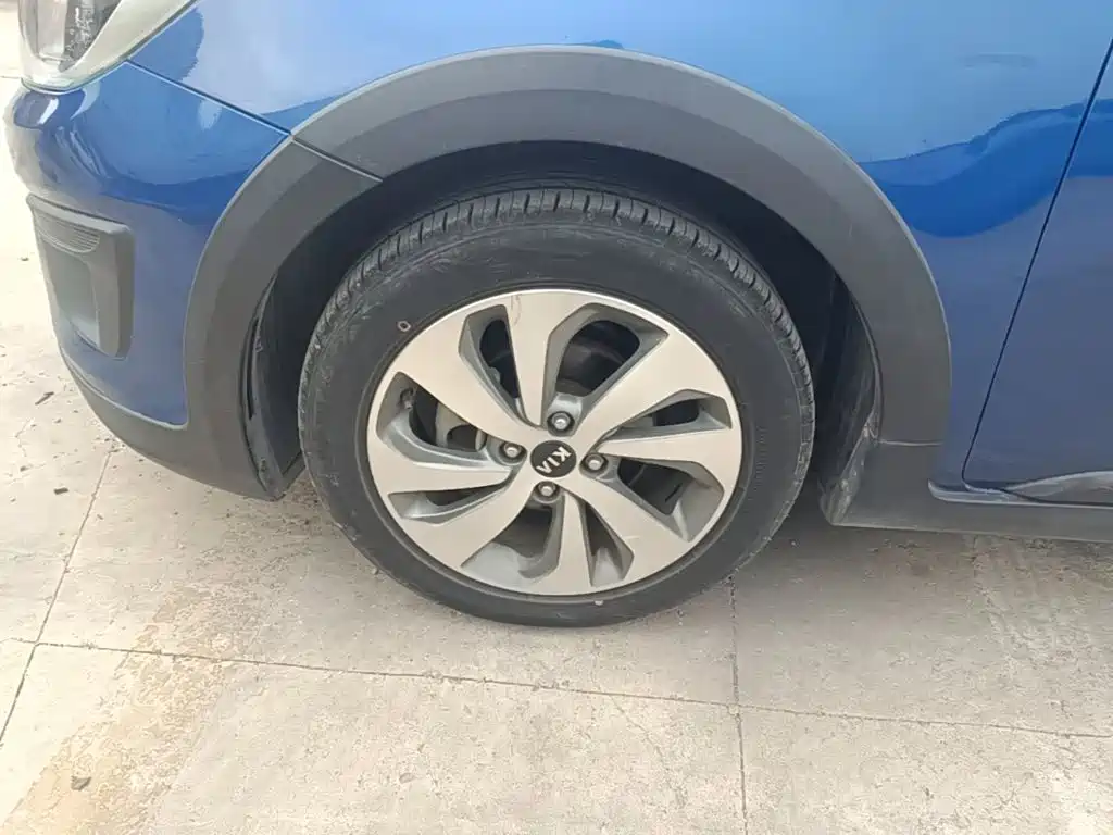 Kia KX Cross — фото 22