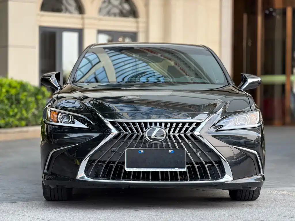 Lexus ES — фото 3