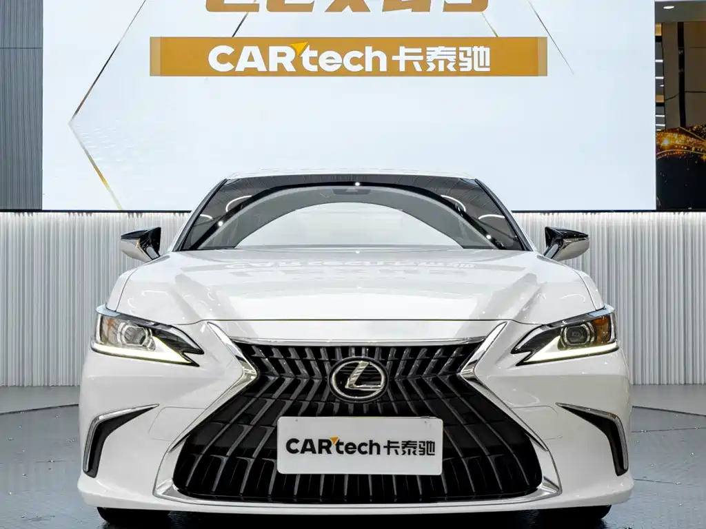 Lexus ES — фото 2