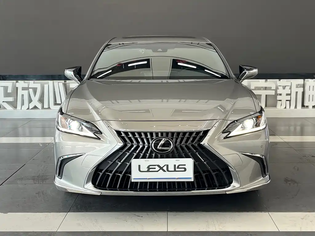 Lexus ES — фото 2
