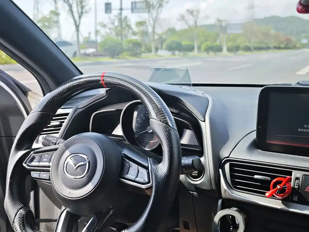 Mazda CX-4 — фото 9
