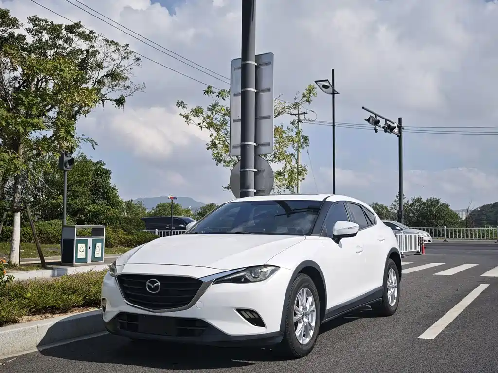 Mazda CX-4 — фото 1