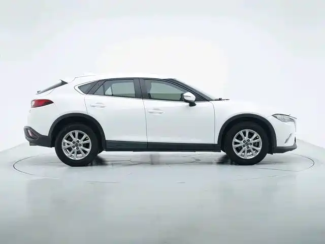 Mazda CX-4 — фото 1