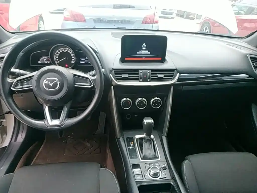 Mazda CX-4 — фото 9