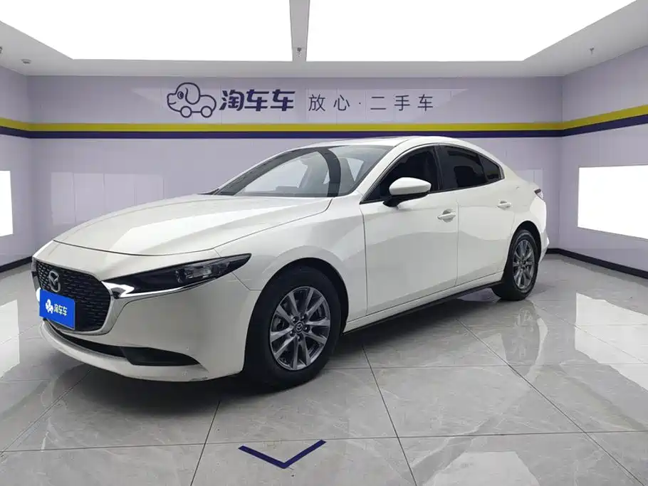 Mazda 3 Axela — фото 1