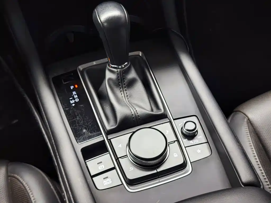 Mazda 3 Axela — фото 13