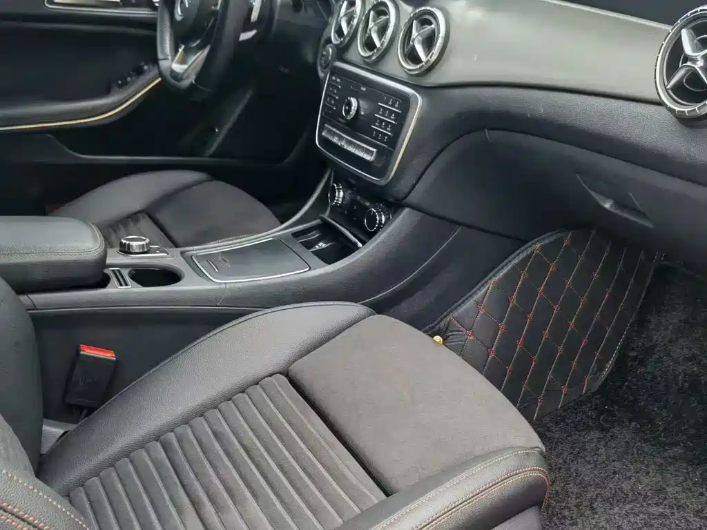 Mercedes-Benz CLA (Import) — фото 7