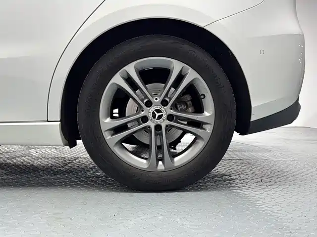 Mercedes-Benz B-Class — фото 15