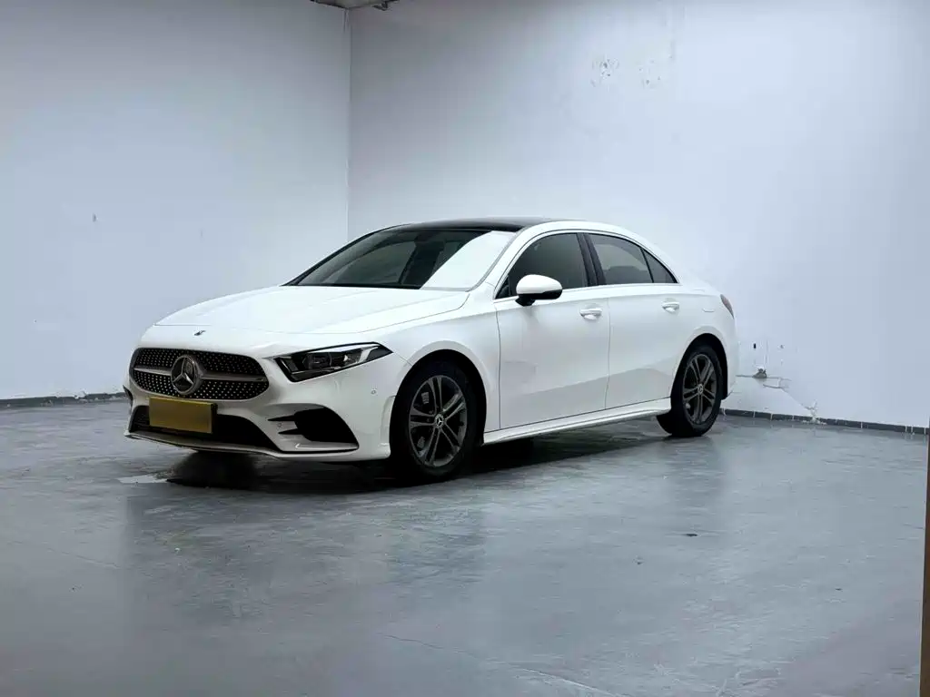 Mercedes-Benz A-Class — фото 1