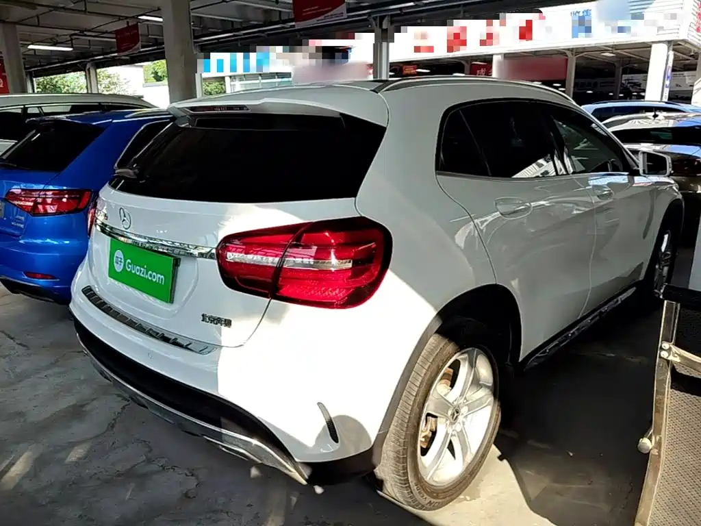 Mercedes-Benz GLA — фото 6