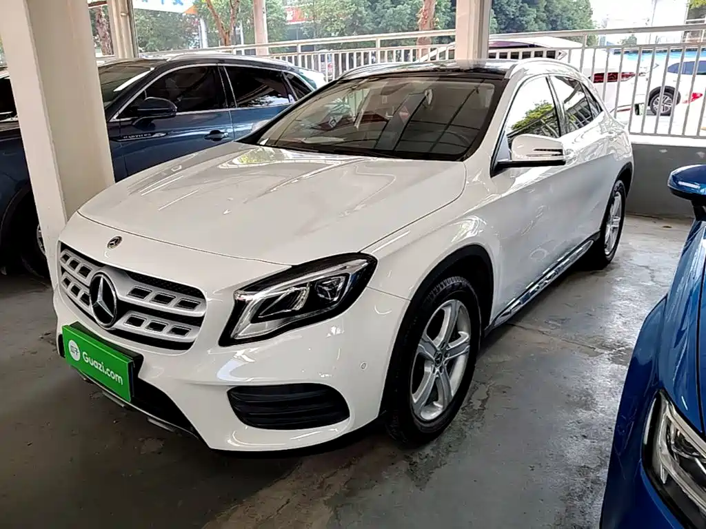 Mercedes-Benz GLA — фото 1
