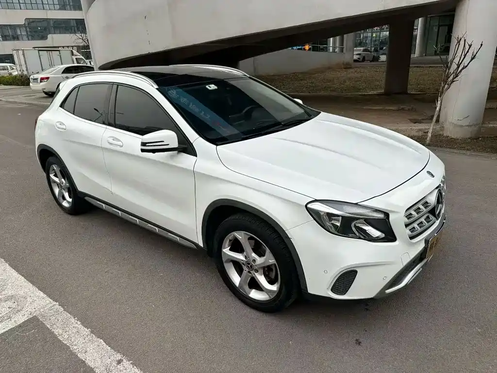 Mercedes-Benz GLA — фото 3