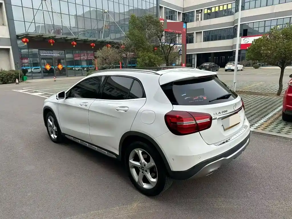 Mercedes-Benz GLA — фото 9