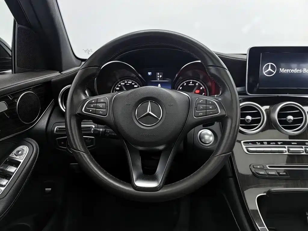 Mercedes-Benz GLC — фото 11
