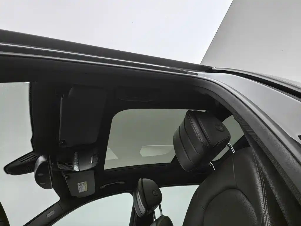 Mercedes-Benz GLC — фото 14