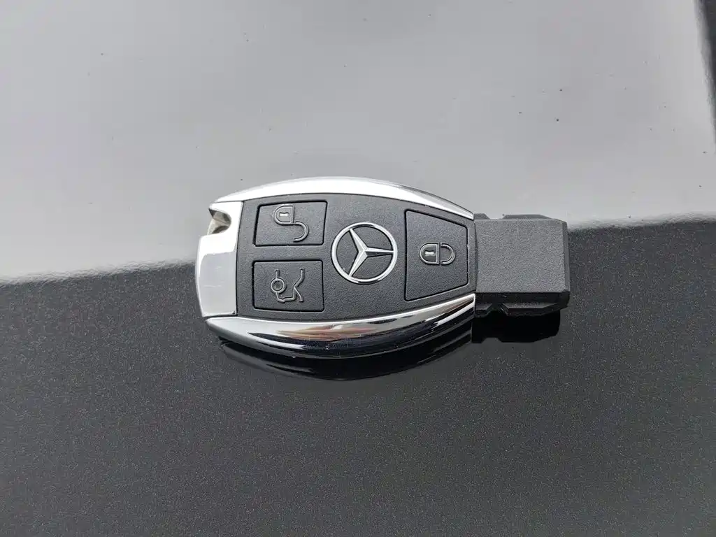 Mercedes-Benz GLC — фото 19