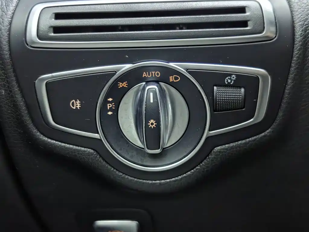 Mercedes-Benz GLC — фото 21