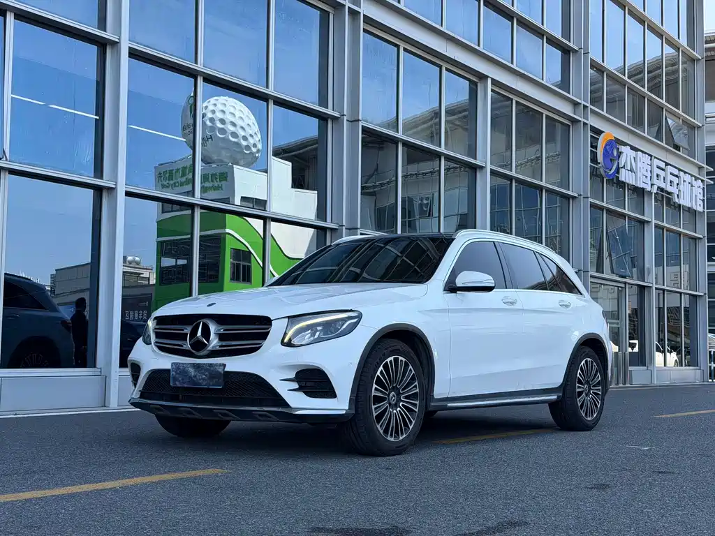 Mercedes-Benz GLC — фото 1