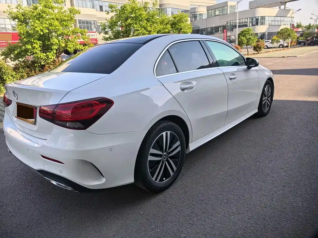 Mercedes-Benz A-Class — фото 4