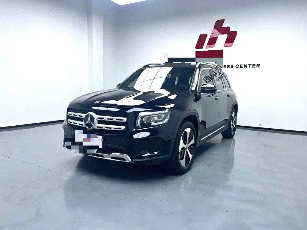 Mercedes-Benz GLB — фото 1
