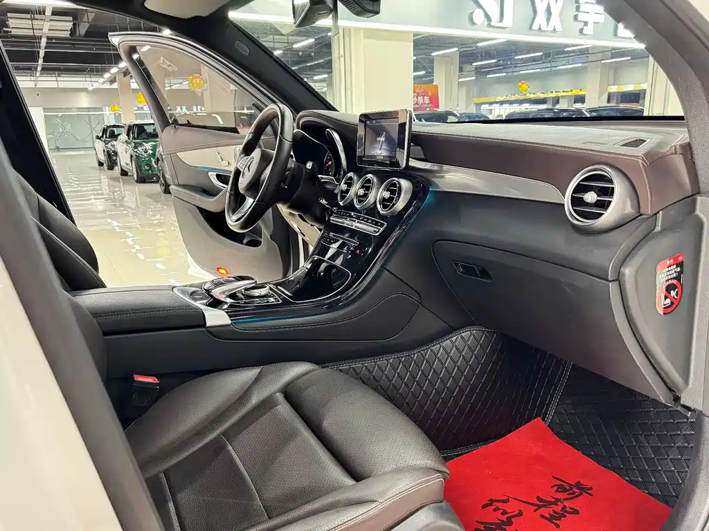 Mercedes-Benz GLC — фото 11