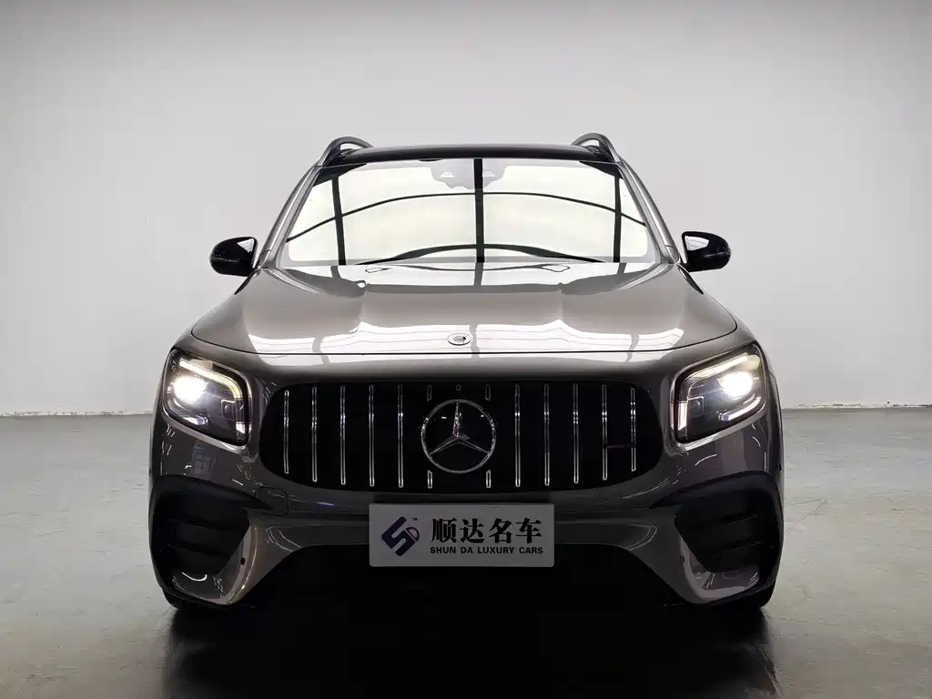 Mercedes-Benz GLB AMG — фото 2