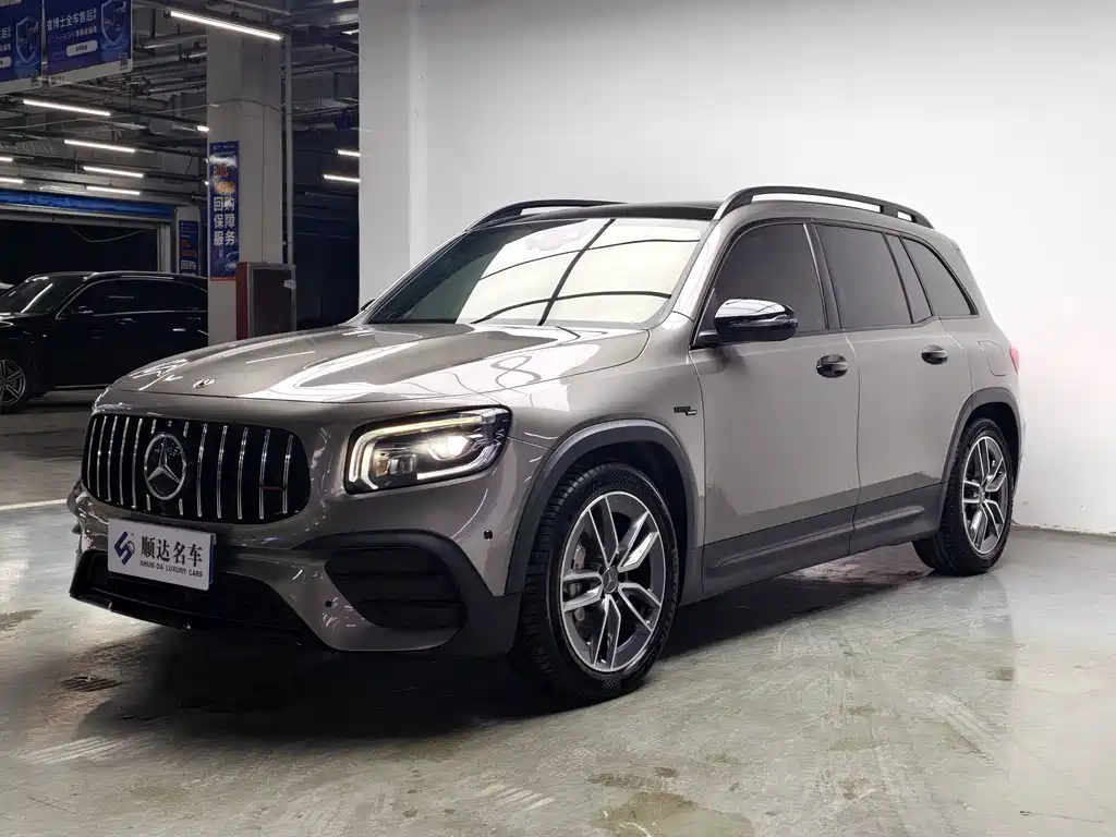 Mercedes-Benz GLB AMG — фото 1