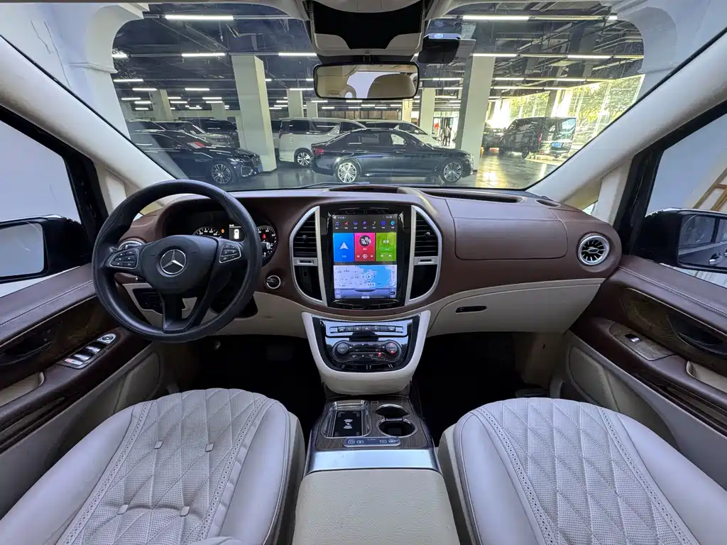 Mercedes-Benz Vito — фото 14
