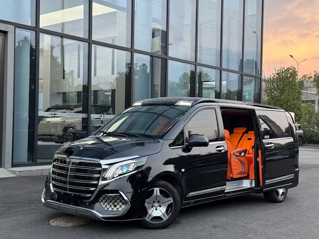 Mercedes-Benz Vito — фото 1