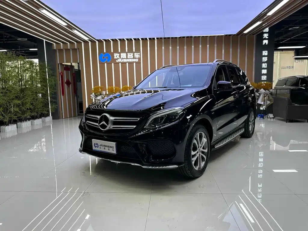 Mercedes-Benz GLE (Import) — фото 1